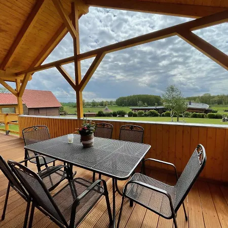 Naturcamp Feriehus *